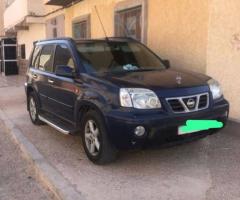 سيارة للبيع او روبريز نيسان اكسترا موديل 2002